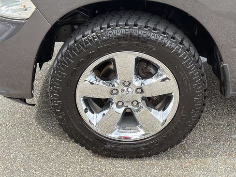 Used 2020 RAM 1500 Express RWD image 28
