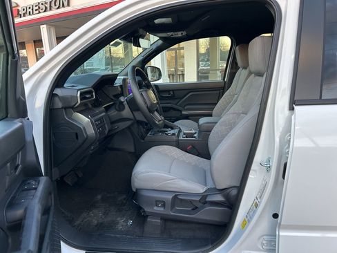 New 2026 Toyota Tacoma SR5 AWD/4WD image 10