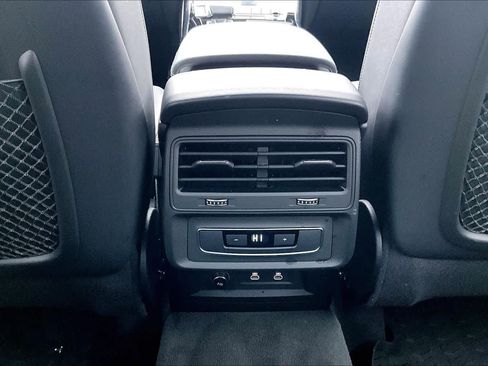 Used 2025 Audi Q7 2.0T Premium Plus w/ Premium Plus Package image 34