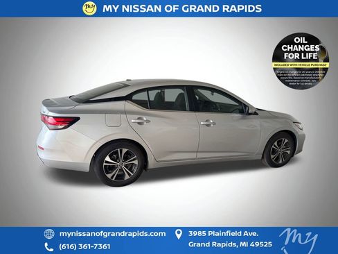 Used 2022 Nissan Sentra SV w/ Trunk Package image 4