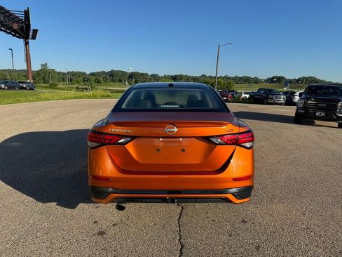 Used 2025 Nissan Sentra SR w/ SR Premium Package FWD image 15