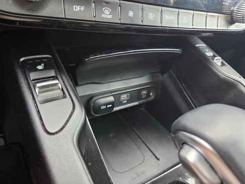 Used 2025 Kia Telluride S FWD image 26