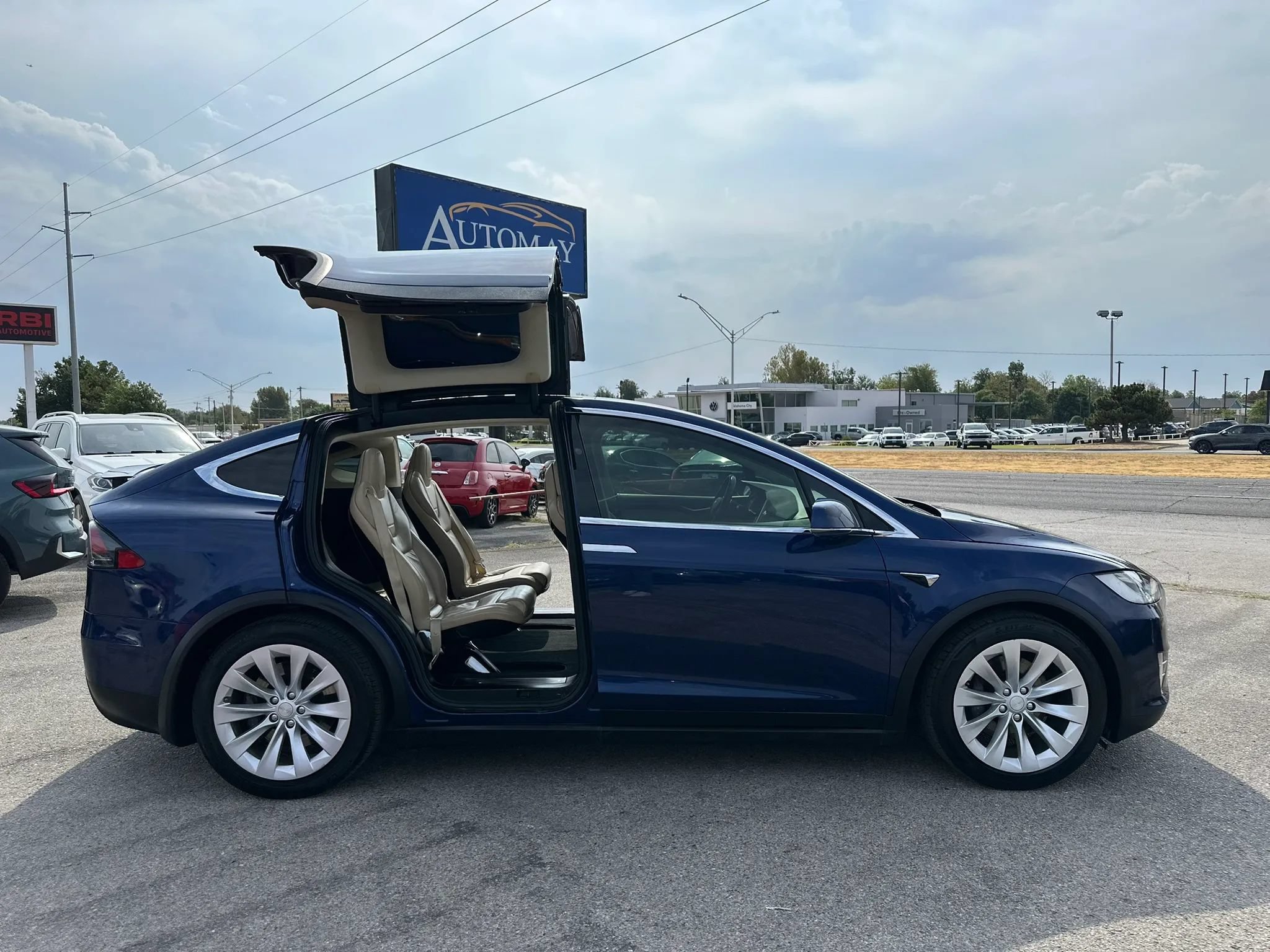Used 2017 Tesla Model X 75D AWD/4WD image 7