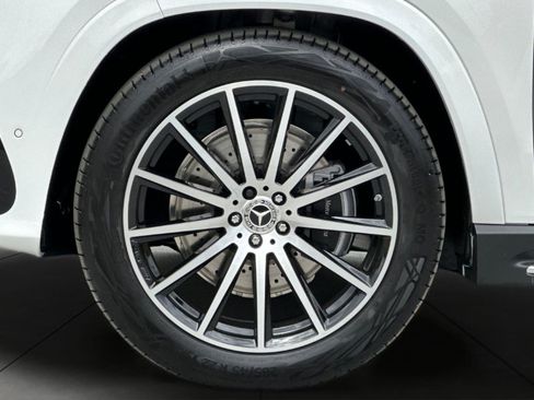 New 2026 Mercedes-Benz GLS 580 4MATIC image 27