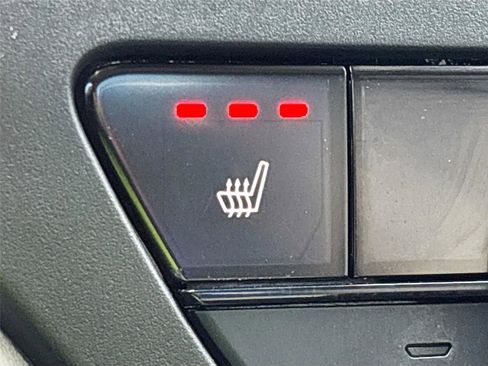 Certified 2023 Honda Accord EX image 22