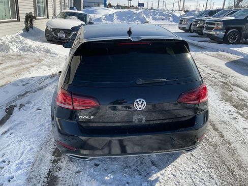 Used 2019 Volkswagen Golf S image 8