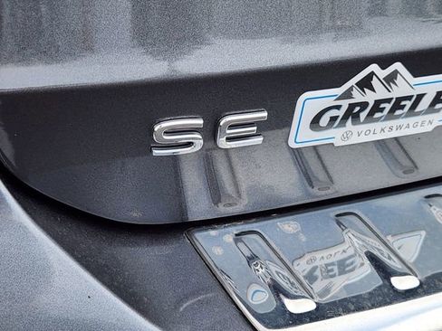 Used 2024 Volkswagen Taos SE image 13