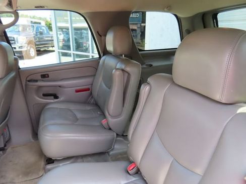 Used 2006 Chevrolet Tahoe LT w/ LT Preferred Equipment Group AWD/4WD image 13