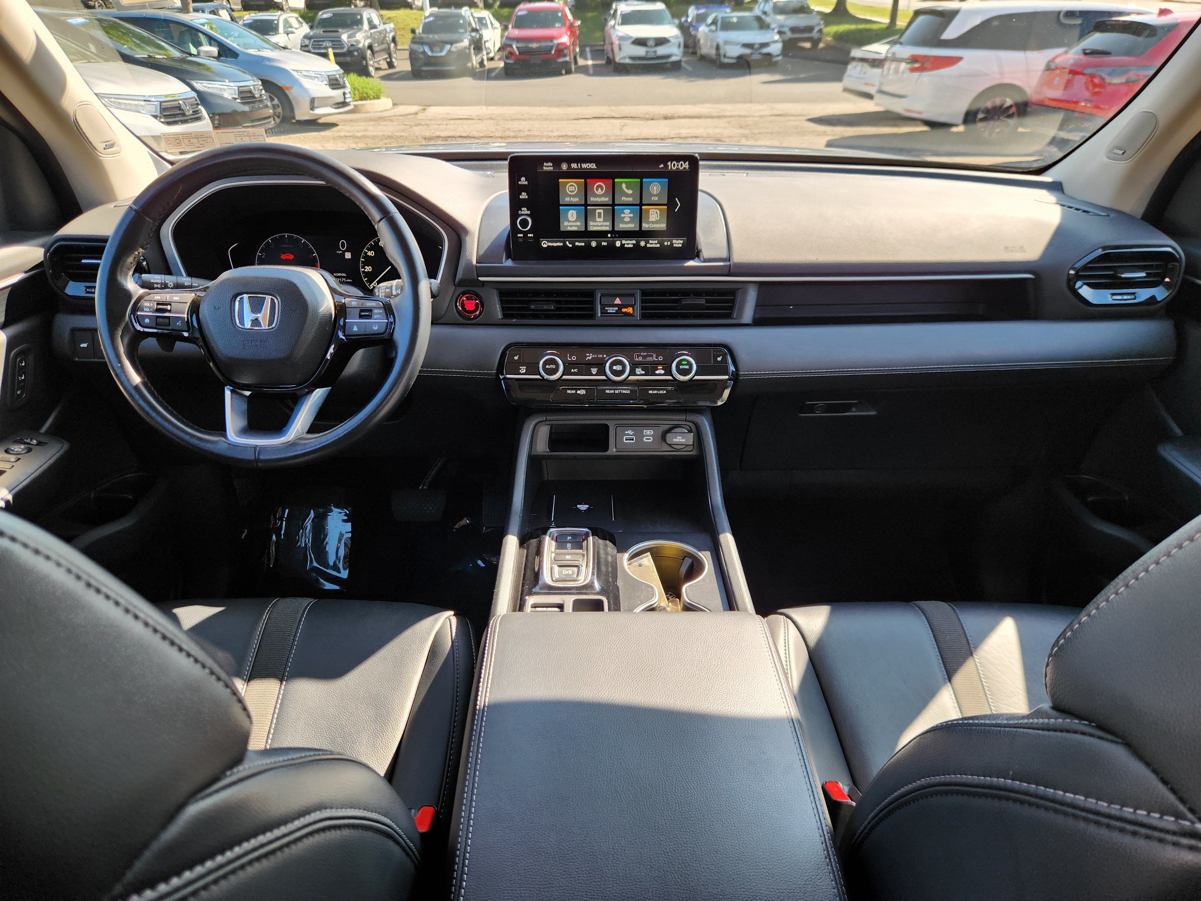 Certified 2023 Honda Pilot Touring image 8