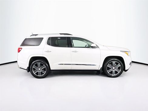 Used 2019 GMC Acadia Denali w/ Technology Package image 8