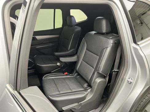 New 2026 Buick Enclave Preferred w/ LPO, Floor Liner Package image 11