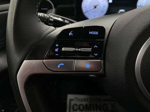 Used 2025 Hyundai Elantra SEL image 16