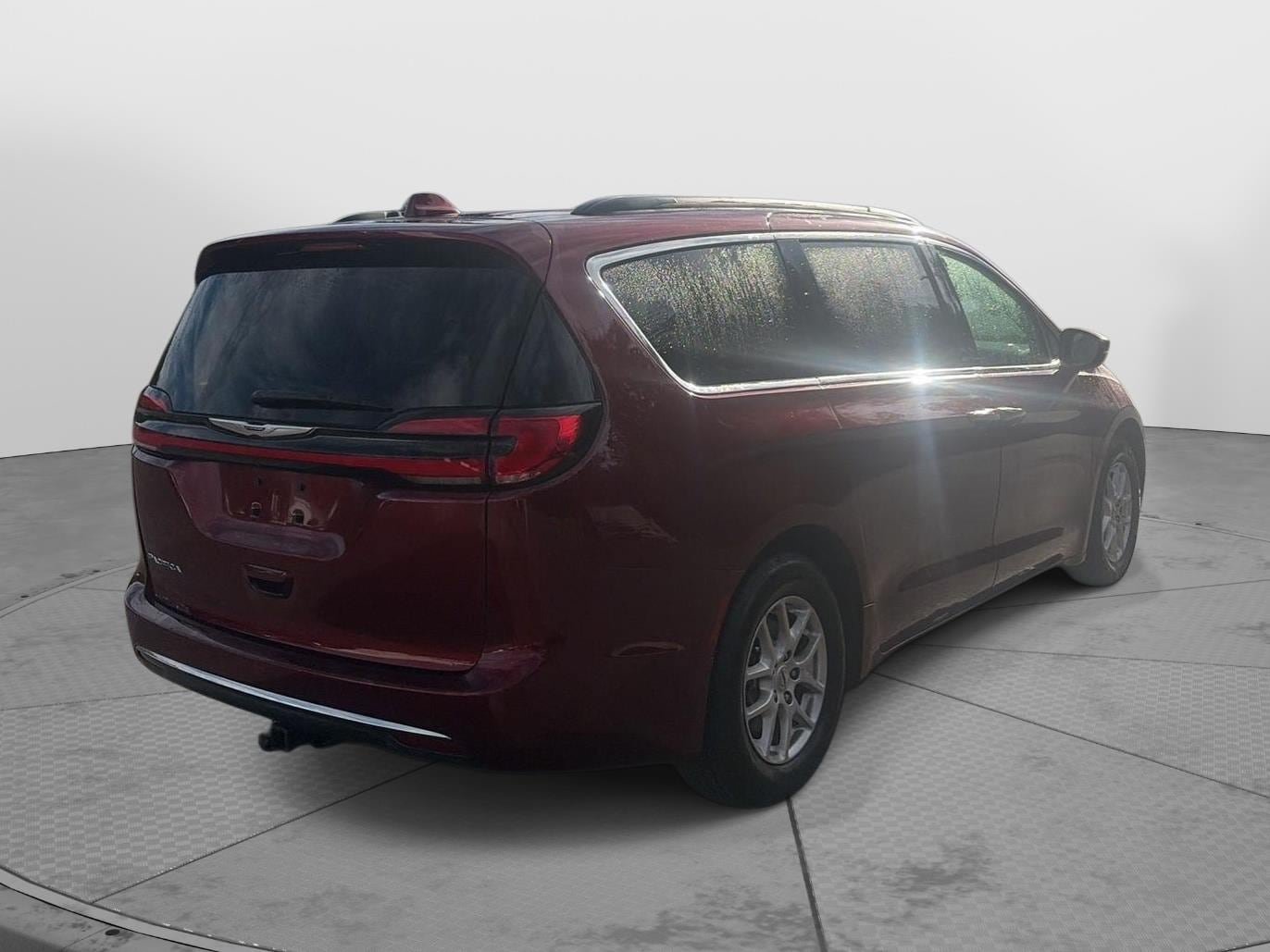 Used 2022 Chrysler Pacifica Touring-L FWD image 7