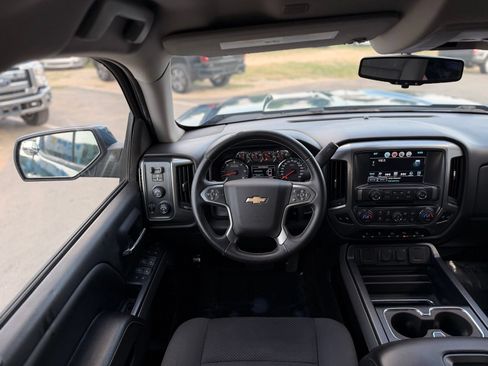 Used 2018 Chevrolet Silverado 1500 LT w/ All Star Edition AWD/4WD image 37