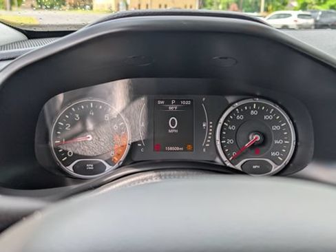Used 2015 Jeep Renegade Sport w/ Power & Air Group AWD/4WD image 15