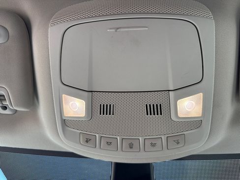 Used 2024 Ford Edge Titanium AWD/4WD image 10