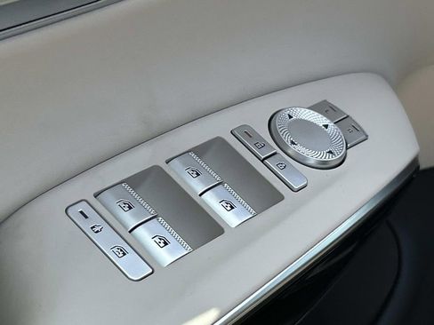 New 2026 Genesis GV70 2.5T AWD/4WD image 18