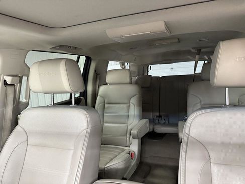 Used 2019 GMC Yukon XL Denali w/ Denali Ultimate Package AWD/4WD image 21