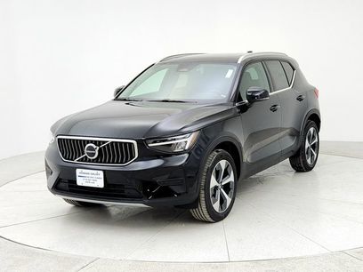 New 2025 Volvo XC40 B5 Core w/ Protection Package Premier
