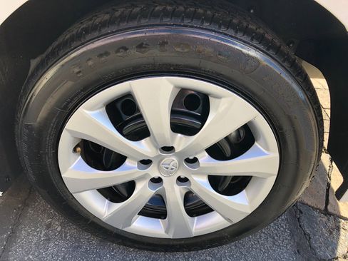 Used 2024 Toyota Corolla LE image 8