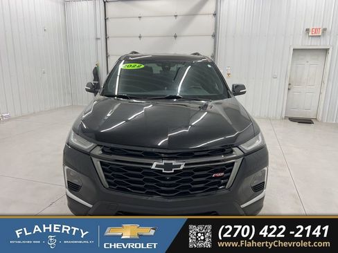 Used 2022 Chevrolet Traverse RS w/ LPO, Floor Liner Package AWD/4WD image 7