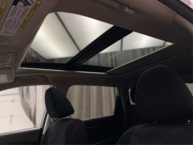 Used 2015 Nissan Rogue SV w/ SV Moonroof Package AWD/4WD image 27