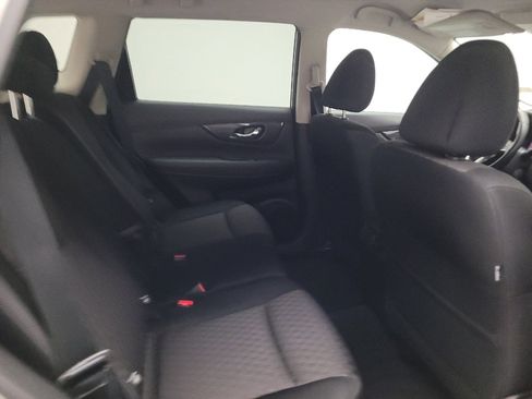 Used 2020 Nissan Rogue SV AWD/4WD image 19