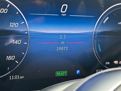 Certified 2025 Mercedes-Benz GLC 350e White image 19