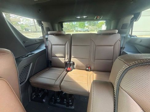 New 2026 Chevrolet Tahoe High Country w/ Sun And Tow Package AWD/4WD image 26