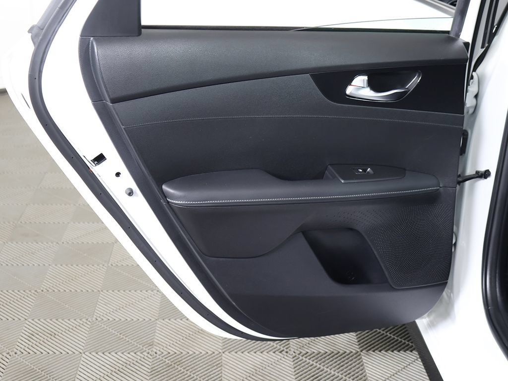 Used 2024 Kia Forte GT-Line FWD image 23
