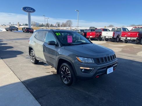 Used 2021 Jeep Compass Trailhawk w/ Sun and Sound Group image 3