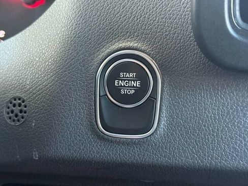 Used 2021 Mercedes-Benz Sprinter 2500 image 25