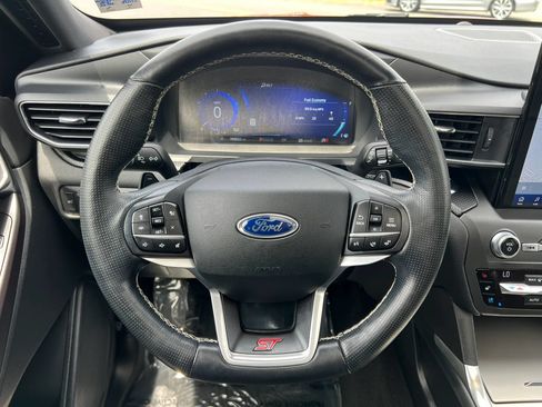 Used 2020 Ford Explorer ST w/ Premium Technology Package AWD/4WD image 23