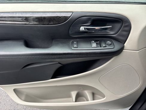 Used 2014 Dodge Grand Caravan SE w/ Quick Order Package 29E SE image 40