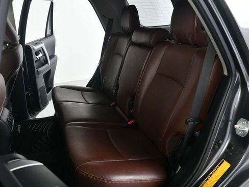 Used 2015 Toyota 4Runner Limited AWD/4WD image 34