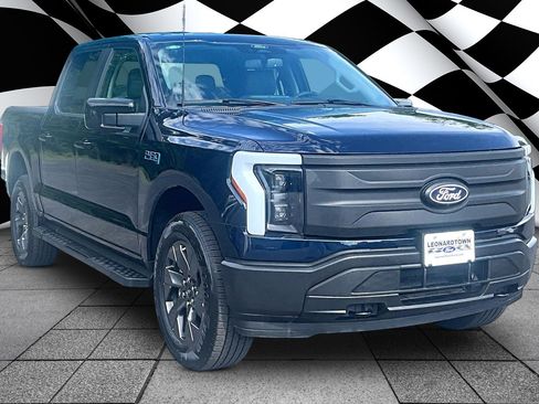 Used 2025 Ford F150 Lightning Pro w/ Tow Technology Package AWD/4WD image 11