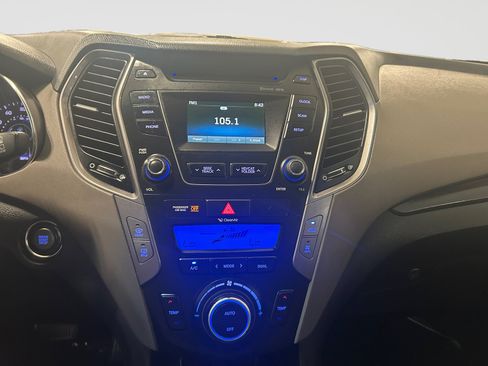 Used 2014 Hyundai Santa Fe Limited FWD image 16