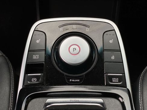 Used 2022 Kia Niro EX w/ Cold Weather Package FWD image 28