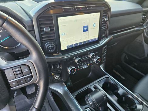 Certified 2022 Ford F150 XLT w/ Equipment Group 302A High image 20