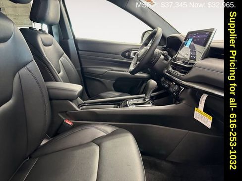 New 2026 Jeep Compass Limited image 21