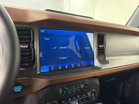 Used 2024 Ford Bronco Outer Banks AWD/4WD image 21