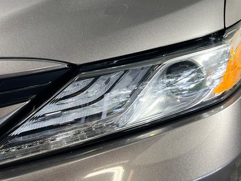 Used 2024 Toyota Camry XLE FWD image 12