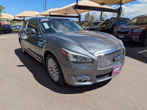 Used 2016 INFINITI Q70 L 3.7 AWD/4WD image 3