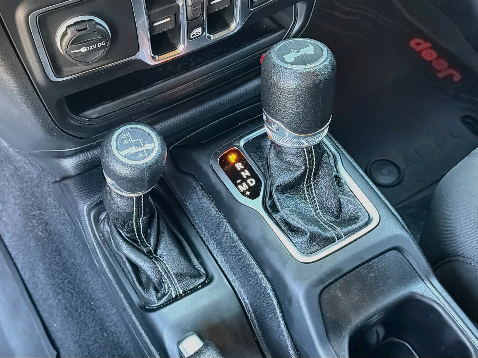 Used 2021 Jeep Wrangler Unlimited Sahara AWD/4WD image 14