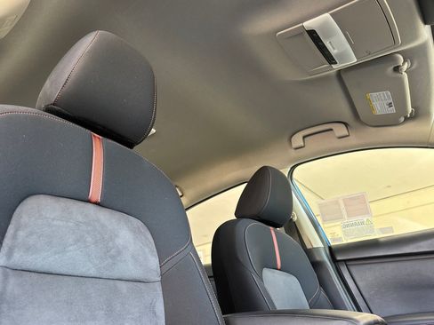 Used 2024 Nissan Sentra SR FWD image 23