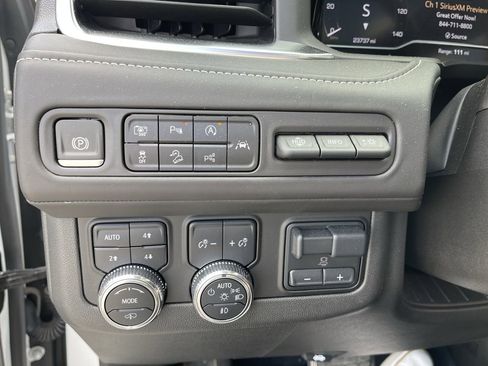 Certified 2024 GMC Yukon Denali Ultimate image 18