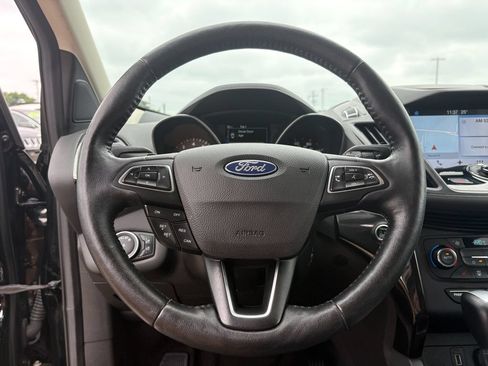 Used 2017 Ford Escape Titanium w/ Canadian Touring Package AWD/4WD image 15