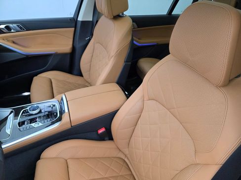Certified 2024 BMW X7 xDrive40i AWD/4WD image 10