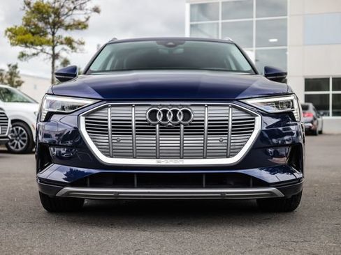 Used 2022 Audi e-tron Premium Plus AWD/4WD image 6
