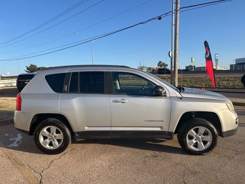 Used 2013 Jeep Compass Sport image 5